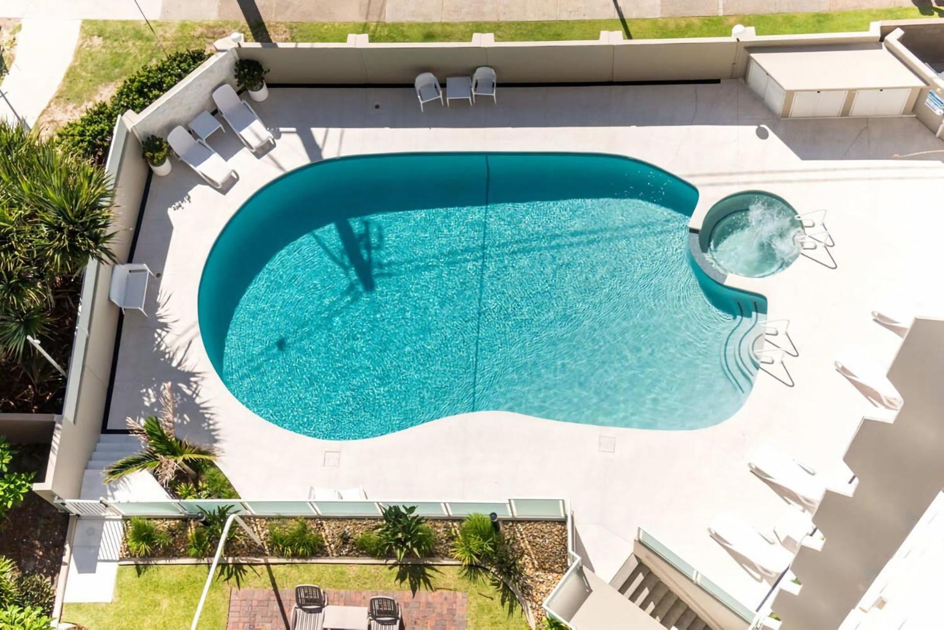 Charming 2br Ocean View Gold Coast